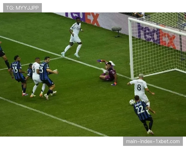 边后卫内收战术遇冷 套边插上重新成为英超主流选择